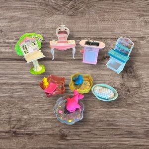 Vintage Barbie Kelly Playset Beach Vanity Kitchen Dresser Playground Lot of 8